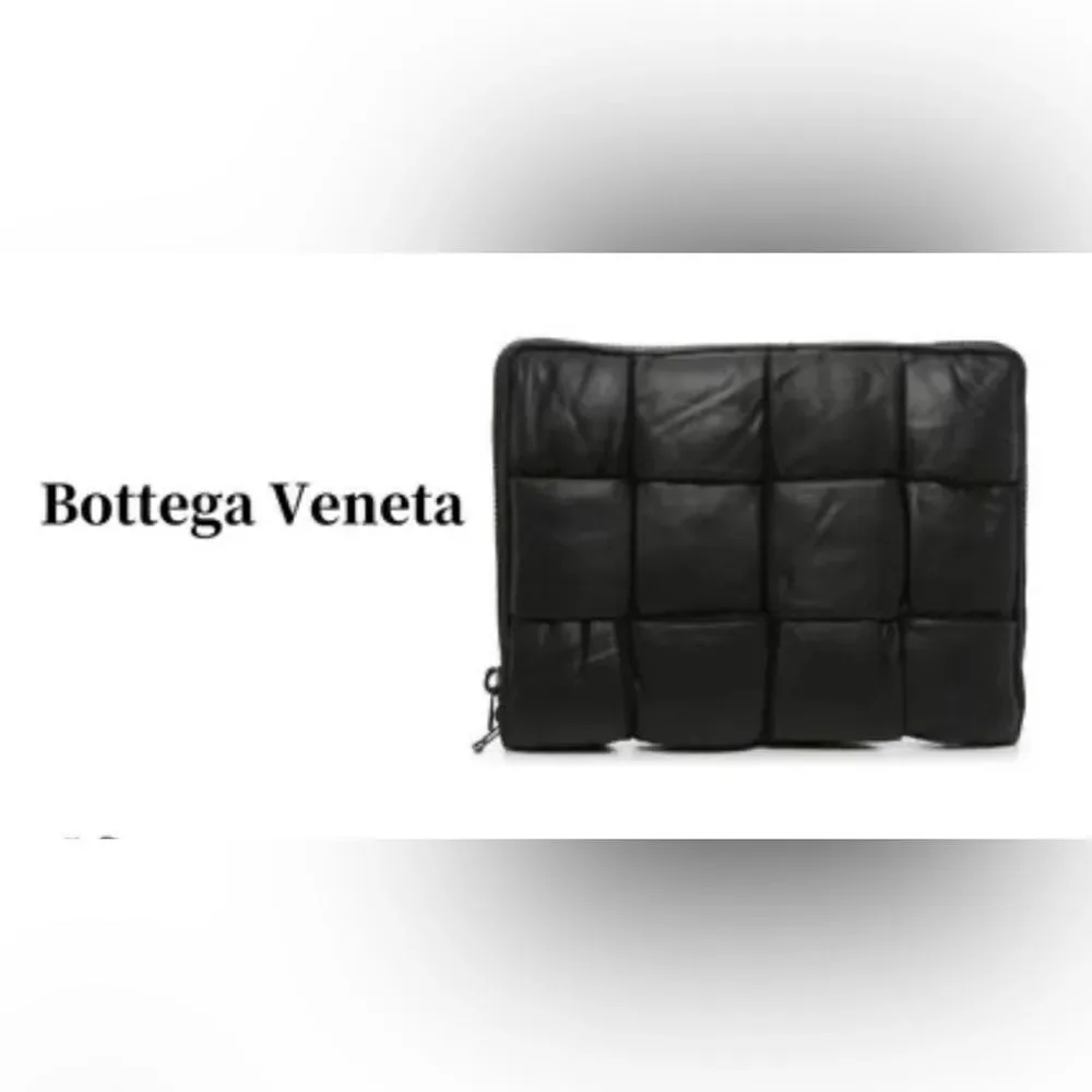 Bottega Veneta black padded woven leather zipper document laptop case New Unisex